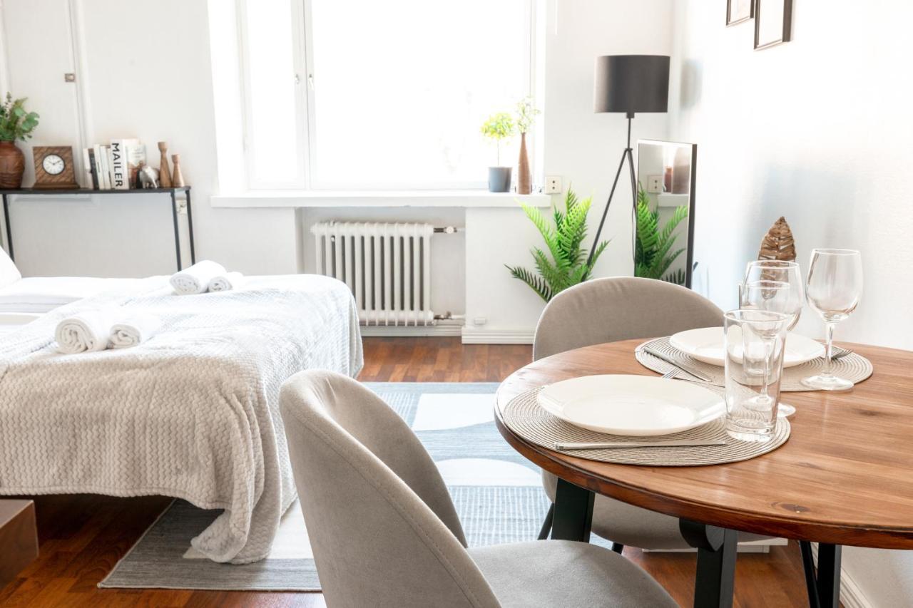 2Ndhomes Cozy Helsinki Center Studio With Park View Exteriör bild