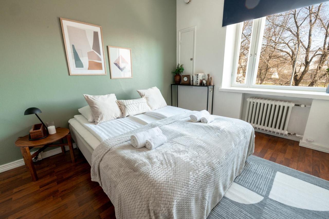2Ndhomes Cozy Helsinki Center Studio With Park View Exteriör bild